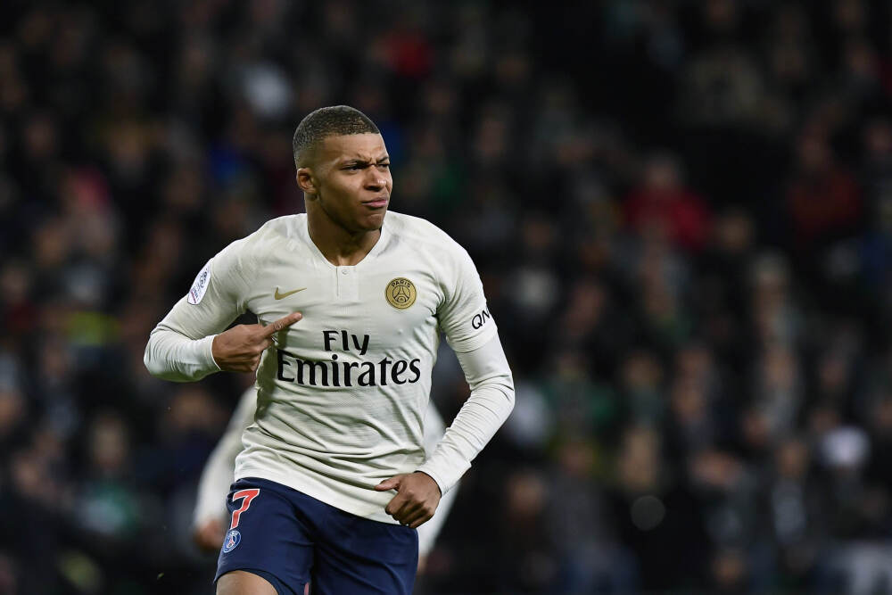 锚定目标  不懈追求（编辑手记）